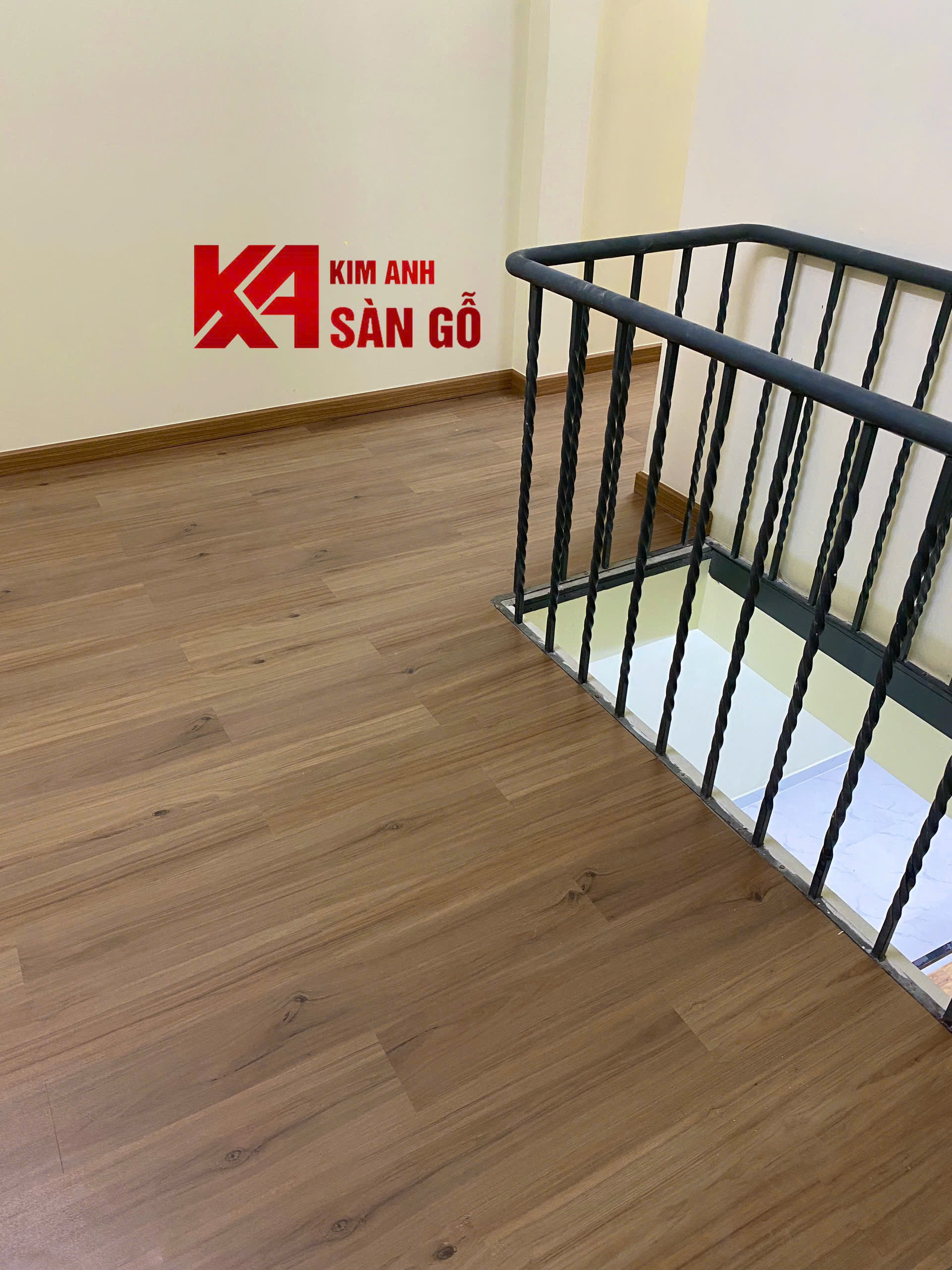 Sàn Nhựa Giả Gỗ Keo Sẵn GR-10